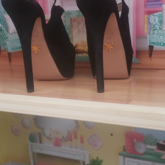 Prada heels shoes - Picture 4 of 4